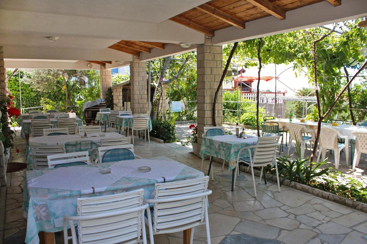 Studio Palit 3195C Exterior foto